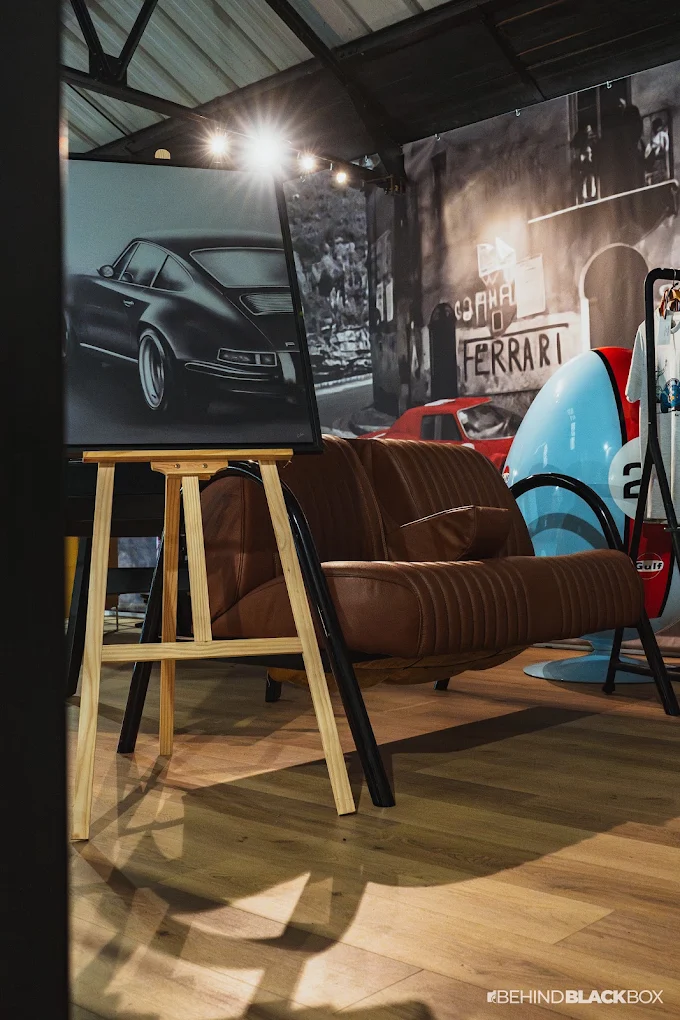 L'espace d'accueil de L'Essence de l'Automobile
